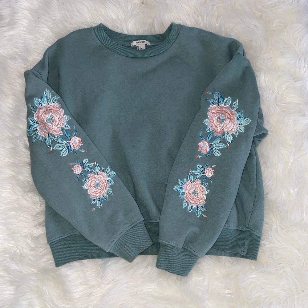 Embroidered sweatshirt